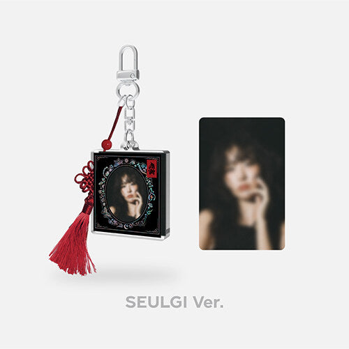 RED VELVET CHILL KILL FRAME PHOTO KEYRING